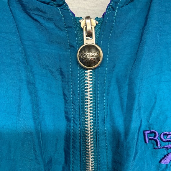 Vintage Women’s Reebok Windbreaker Track Jacket Purple & Blue Grape Size Large - Picture 4 of 6
